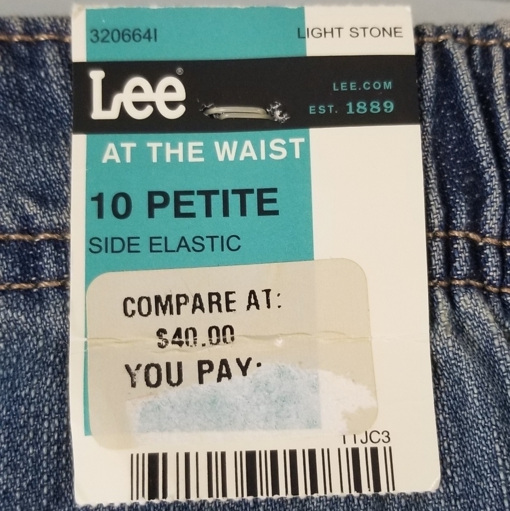 Lee Capri Jean Pants NWT. Light Stone. Size 10 Petite. Side Elastic Retail: $40. - Picture 6 of 9